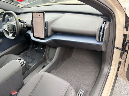 New 2026 Volvo EX30 Plus w/ Climate Package RWD image 30