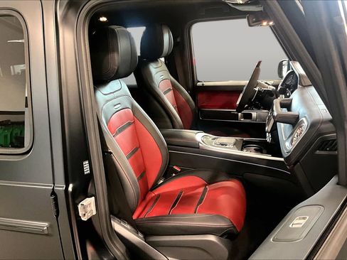 Used 2025 Mercedes-Benz G 63 AMG 4MATIC image 9