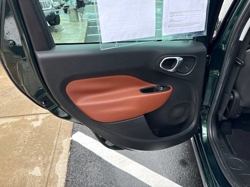 Used 2014 FIAT 500L Trekking w/ Popular Equipment Group FWD image 13