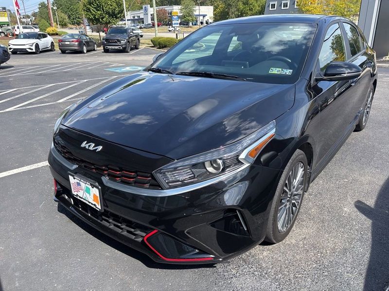 Certified 2023 Kia Forte GT-Line image 1