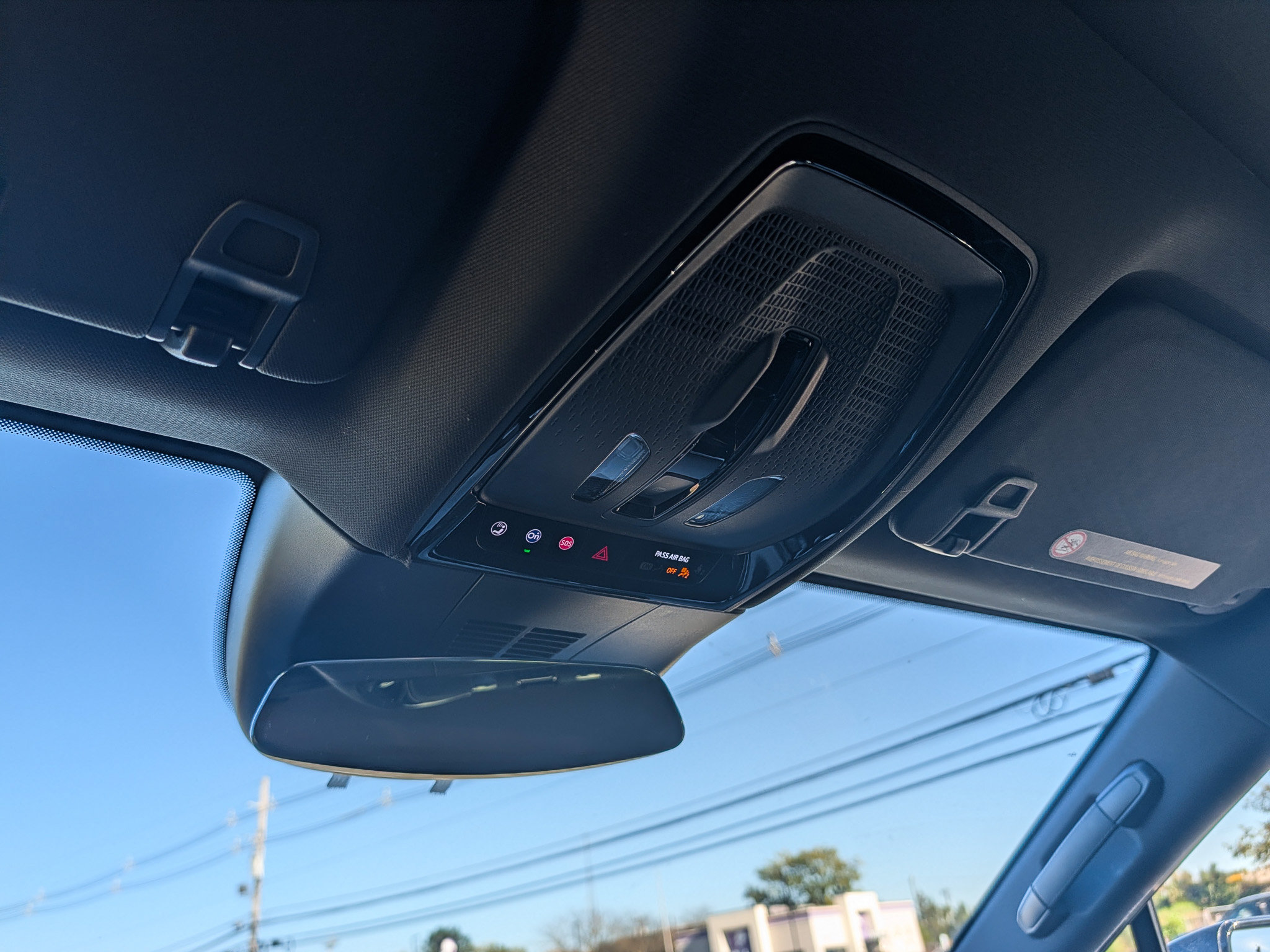 Used 2024 Cadillac Lyriq Luxury AWD/4WD image 18