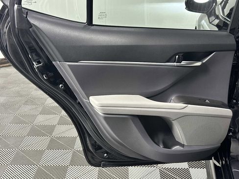 Used 2024 Toyota Camry SE image 20