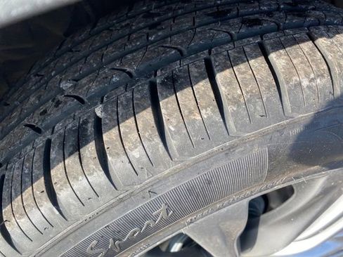 Used 2020 Toyota Highlander Platinum image 23