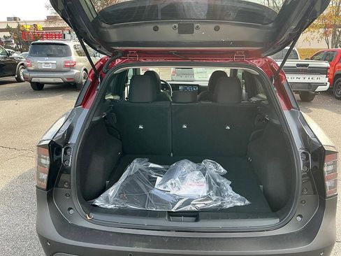 New 2026 Nissan Kicks SV image 25