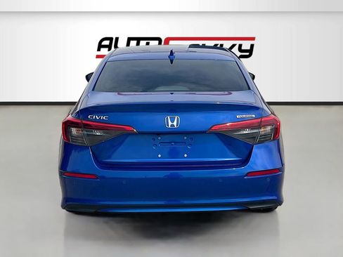 Used 2024 Honda Civic Touring image 6