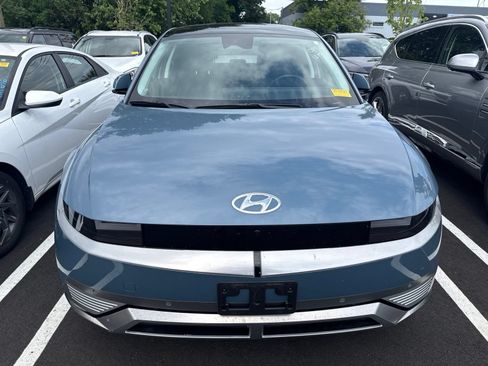Used 2023 Hyundai Ioniq 5 Limited AWD/4WD image 2
