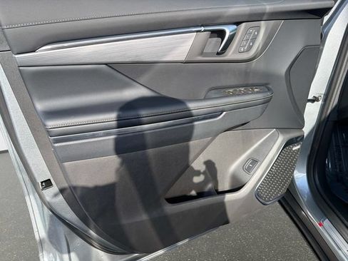 New 2027 Buick Enclave Preferred w/ Power Package FWD image 17