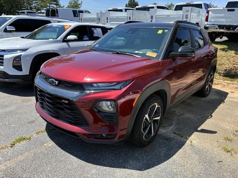 Used 2023 Chevrolet TrailBlazer RS w/ Convenience Package FWD image 3