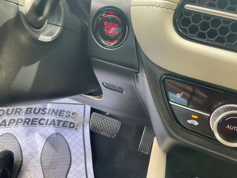 Used 2024 Honda HR-V EX-L image 31