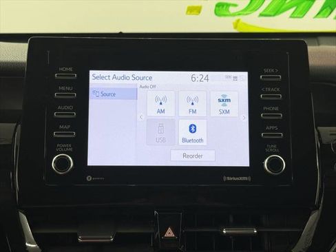 Used 2024 Toyota Camry SE image 29