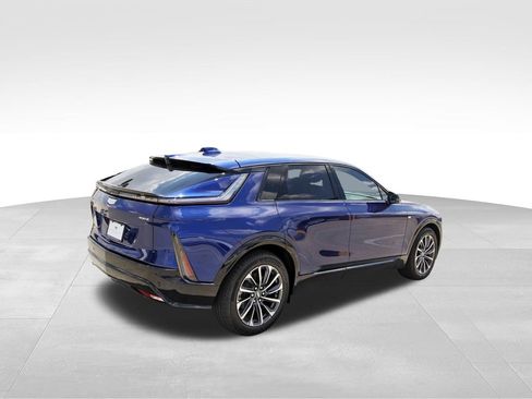 New 2026 Cadillac Lyriq Sport image 4