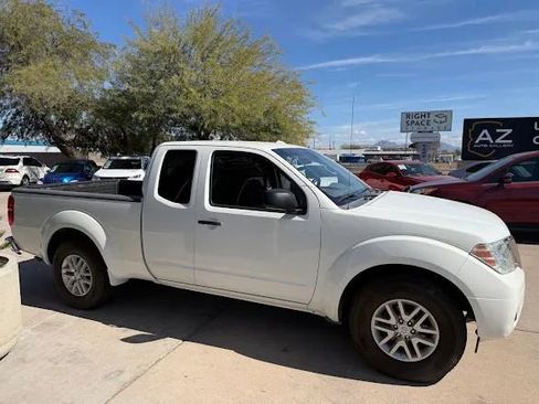 Used 2017 Nissan Frontier SV RWD image 13