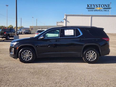 Used 2023 Chevrolet Traverse LT image 4