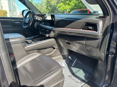 Used 2025 Chevrolet Tahoe Z71 AWD/4WD image 39