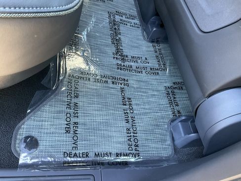 Used 2022 Rivian R1T Launch Edition image 64