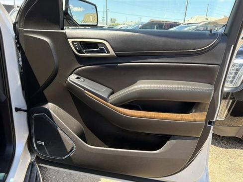 Used 2018 GMC Yukon XL Denali w/ Open Road Package RWD image 18