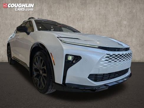 New 2025 Toyota Crown Signia Limited w/ Advanced Technology Package image 1