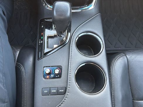 Used 2014 Toyota Avalon Limited FWD image 15