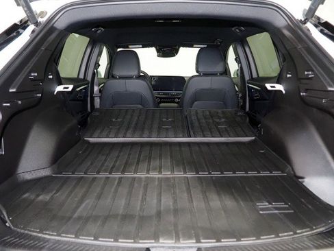 Used 2024 Chevrolet Equinox EV LT image 45