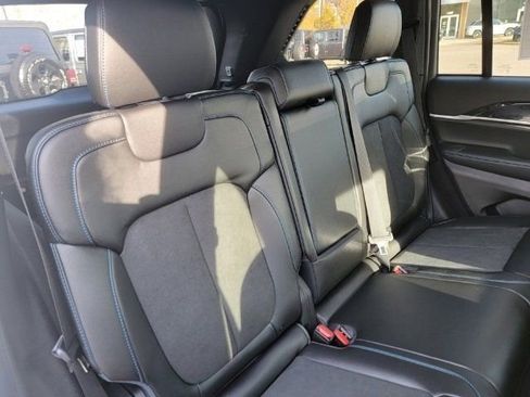 Used 2022 Jeep Grand Cherokee Trailhawk image 21