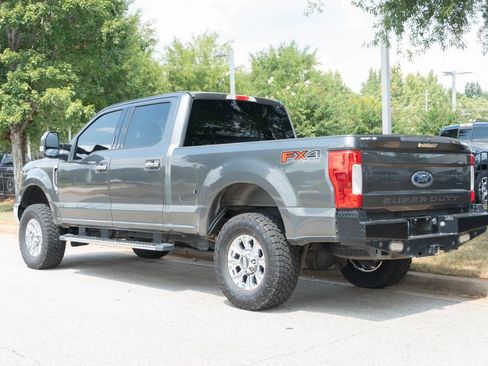 Used 2019 Ford F250 XLT w/ XLT Premium Package AWD/4WD image 14