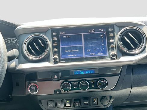 Used 2022 Toyota Tacoma TRD Sport w/ Technology Package RWD image 15