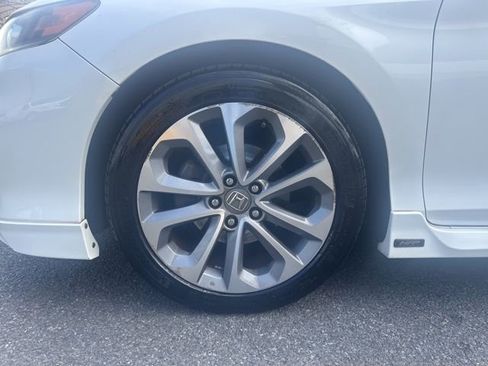 Used 2014 Honda Accord EX-L image 9