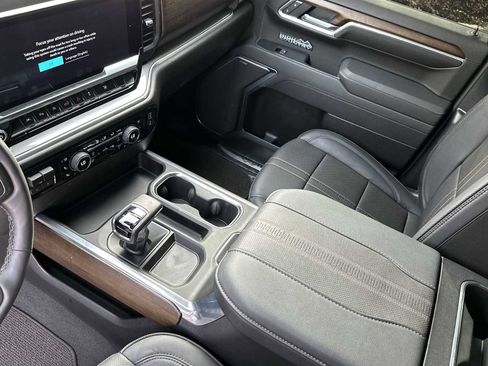 Certified 2025 Chevrolet Silverado 1500 High Country w/ Technology Package image 22