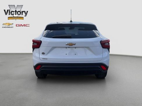 Certified 2024 Chevrolet Trax LS w/ LS Convenience Package image 5