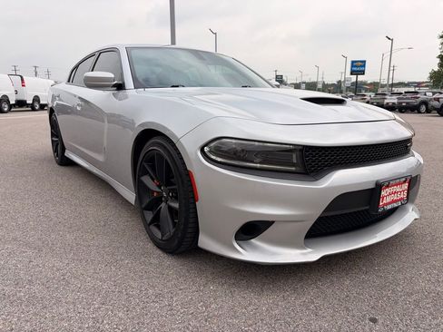 Used 2022 Dodge Charger GT w/ Plus Group RWD image 5