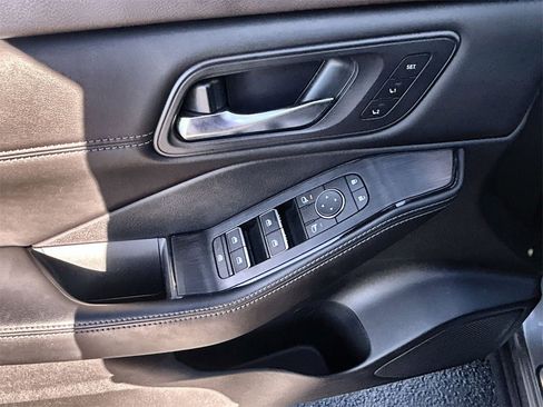 Certified 2023 Nissan Rogue SL w/ SL Premium Package image 19