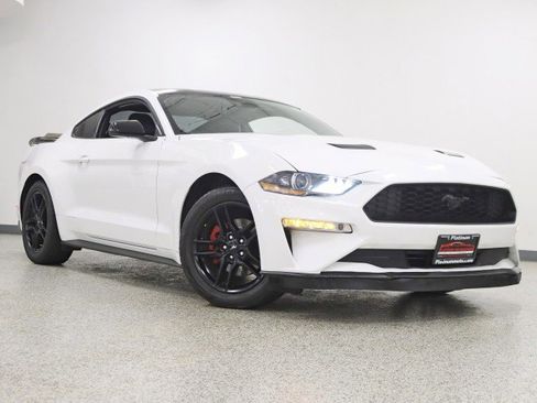 Used 2021 Ford Mustang Premium RWD image 6