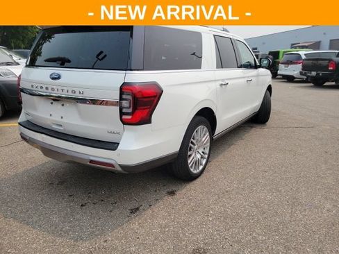 Used 2024 Ford Expedition Max Limited AWD/4WD image 3