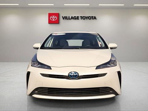 Certified 2021 Toyota Prius Limited w/ Premium Convenience Package FWD image 8
