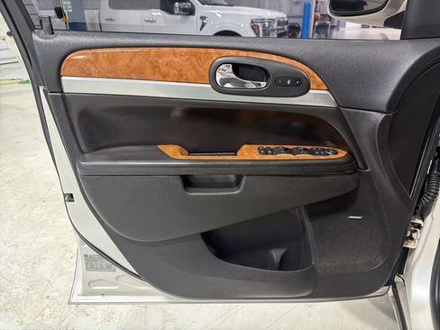 Used 2008 Buick Enclave CXL w/ Entertainment Package #3 image 16