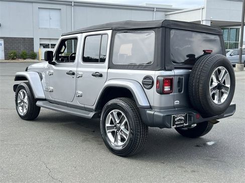 Used 2021 Jeep Wrangler Unlimited Sahara image 11