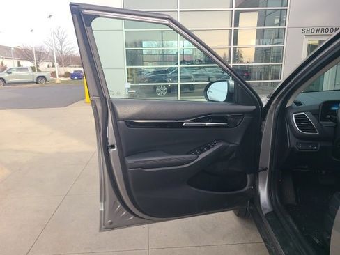 Used 2024 Kia Seltos EX image 17