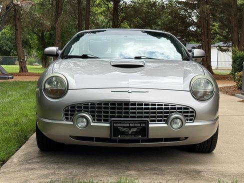 Used 2005 Ford Thunderbird RWD image 39