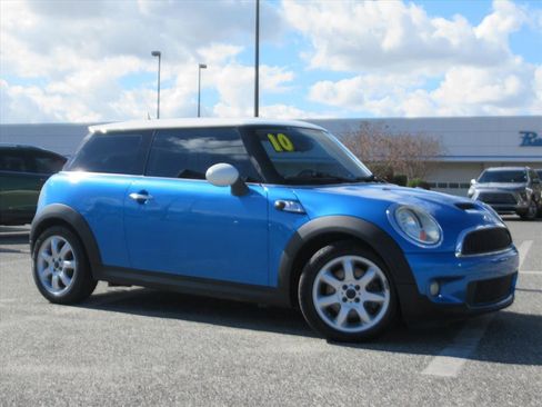 Used 2010 MINI Cooper S image 2