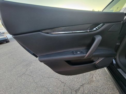 Used 2015 Maserati Quattroporte S Q4 image 25