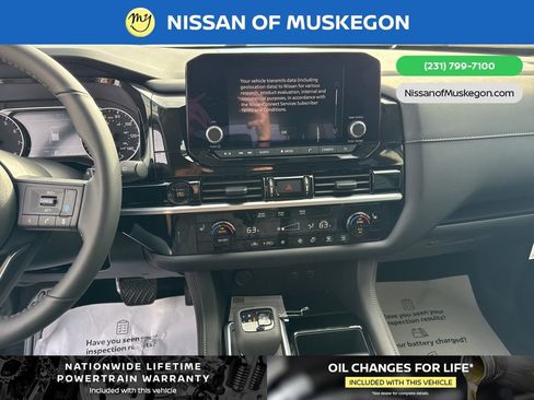 New 2025 Nissan Pathfinder SV image 19