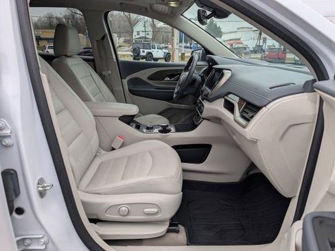 Used 2022 GMC Terrain Denali w/ Denali Premium Package image 12