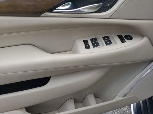 Used 2020 Cadillac Escalade Premium Luxury AWD/4WD image 20