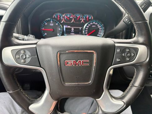 Used 2019 GMC Sierra 1500 SLE w/ SLE Value Package AWD/4WD image 22