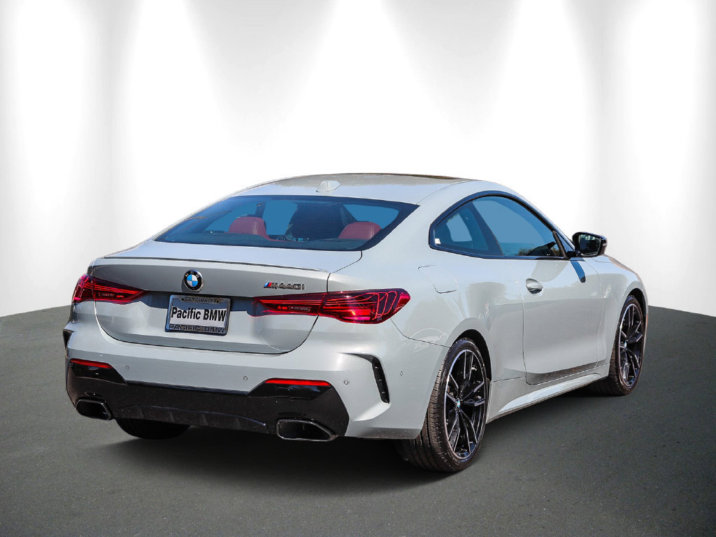 Used 2026 BMW M440i Coupe RWD image 6