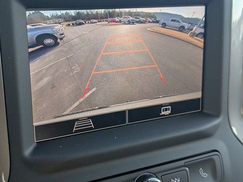 Used 2025 Chevrolet Silverado 1500 Custom image 12