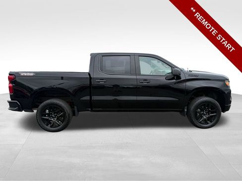 Used 2024 Chevrolet Silverado 1500 Custom Trail Boss w/ LPO, Dark Essentials Package AWD/4WD image 9