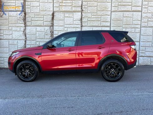 Used 2019 Land Rover Discovery Sport SE image 11