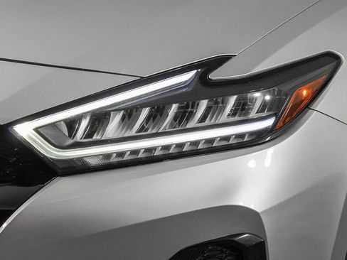 Certified 2022 Nissan Maxima SV w/ Floor Mat Group image 4