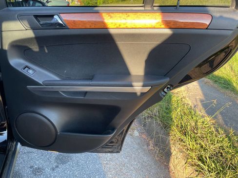 Used 2007 Mercedes-Benz ML 320 4MATIC image 21